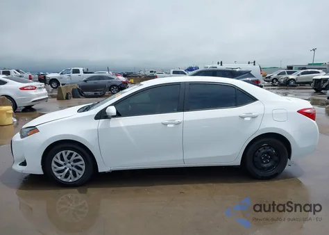 2017 Toyota Corolla Le z USA, uszkodzony, nr VIN 5YFBURHE2HP587255